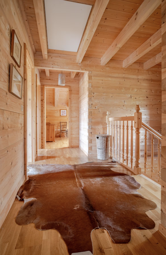 Modern 4BR Chalet